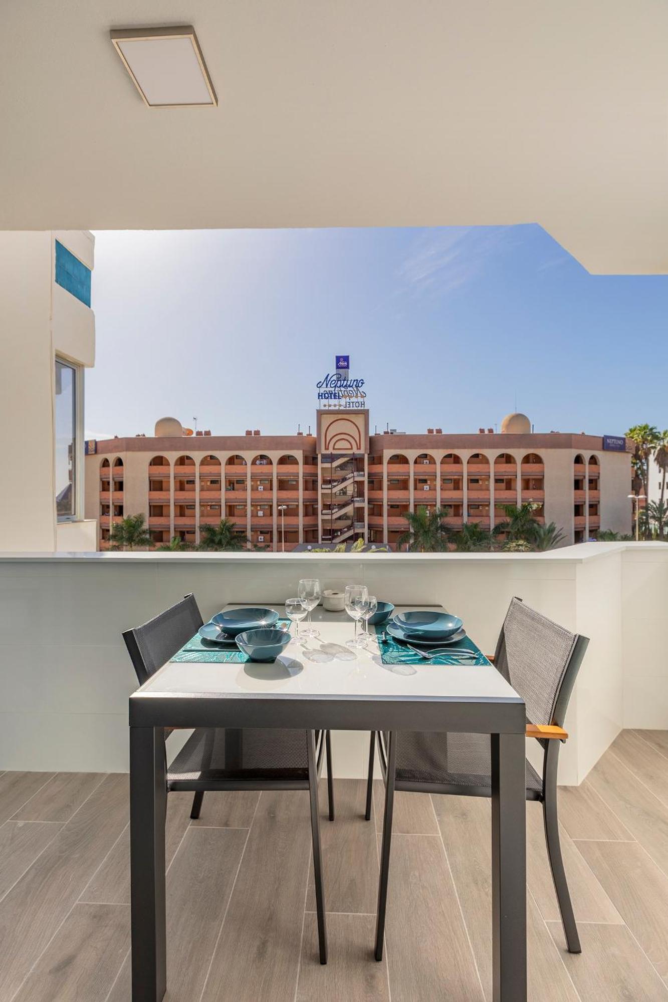 Апартаменты Chic & Stylish Near Yumbo Плайя-дель-Инглес Экстерьер фото